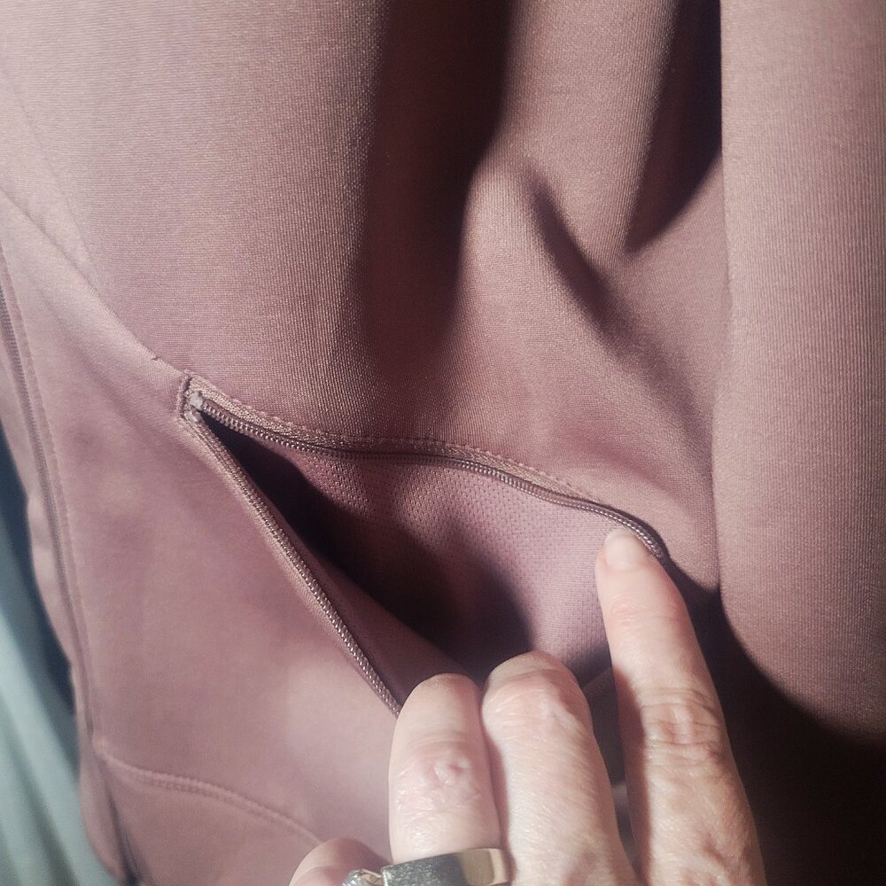 Jockey Convertible Jacket to Vest - Picture 6 of 13